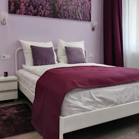 Provence Style Lejlighed *